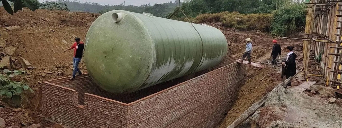 文登化粪池吊装